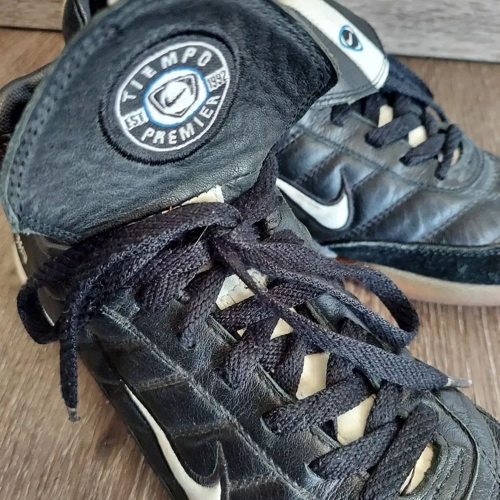Nike Zoom Air Tiempo Premier Black and White Indoor Soccer Shoes Size 7